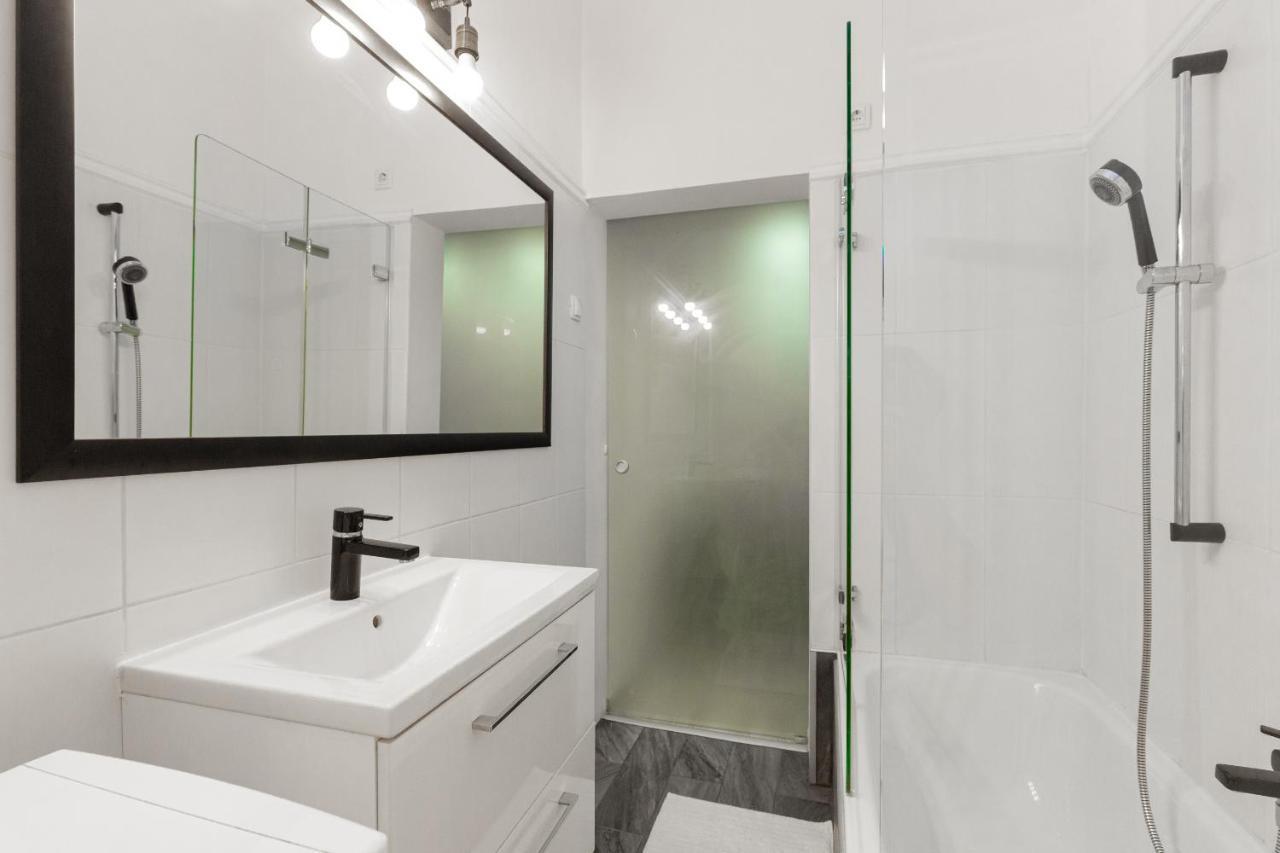 Standard Apartment By Hi5-Relax With Style Studio Budapest Ngoại thất bức ảnh
